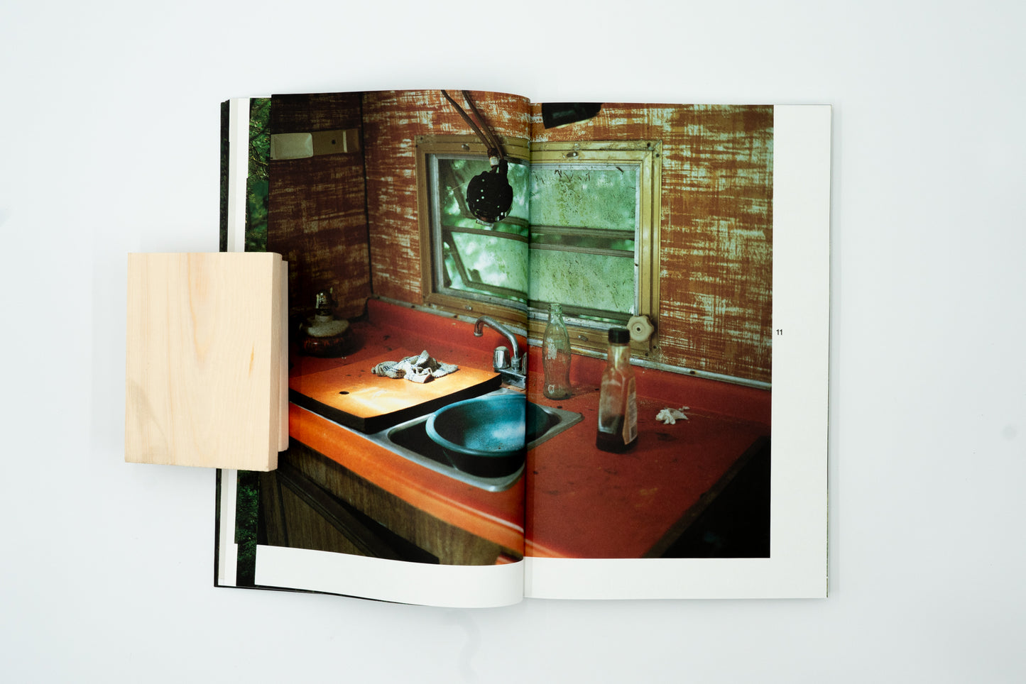 Doug's Cabin｜Karianne Bueno