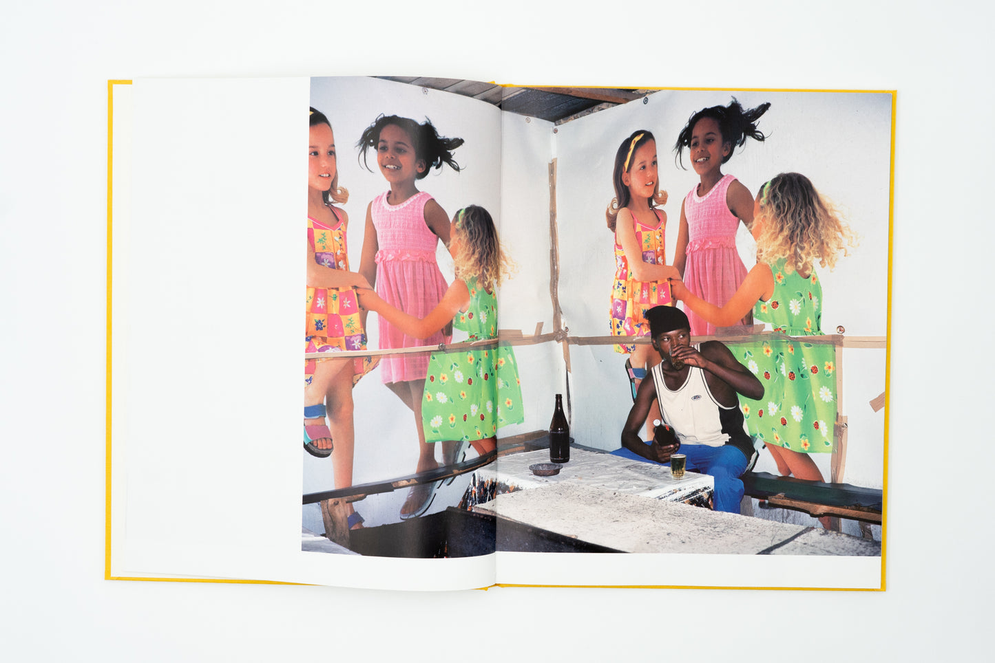 Die Son Sien Alles｜Vivian Sassen