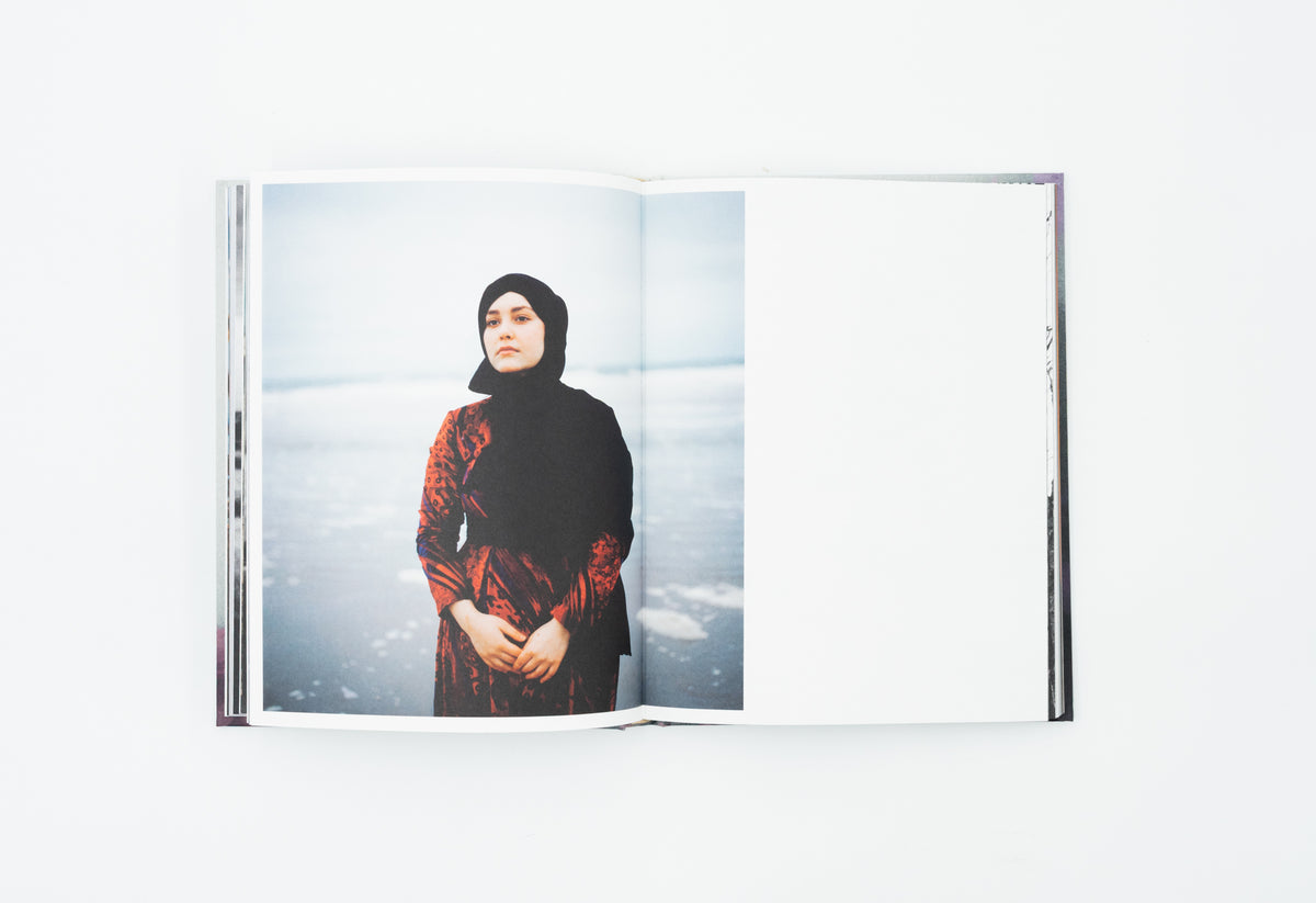 How shall we greet the sun｜Thana Faroq
